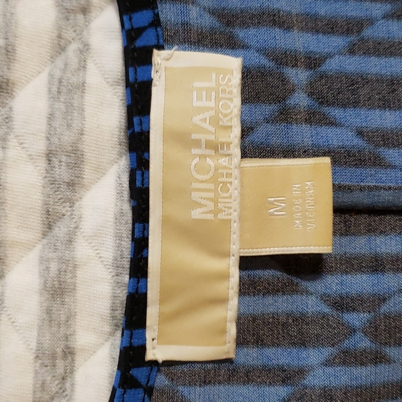 Michael Kors long sleeved wrap dress - Picture 5 of 9